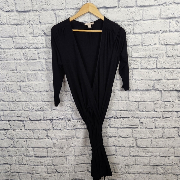 Banana Republic Dresses & Skirts - Banana Republic Wrap Dress